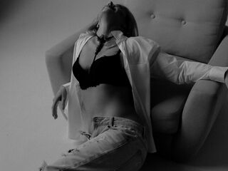 fingering camwhore SandraAlissa