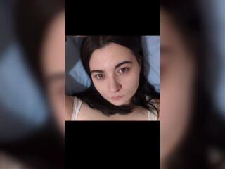 hot cam girl fingering pussy SashaMaroon