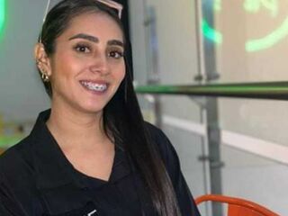 girl shaving pussy ScarletSommers