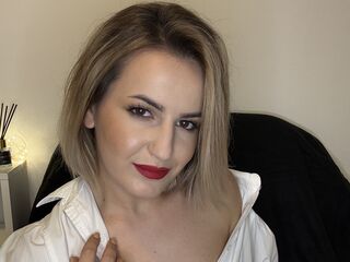 hot cam girl masturbating with sextoy SellenaMiller