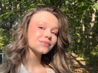 adultcam photo SharlenePernod