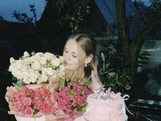 girl sex chat room SharlynHazelton