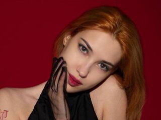 naughty cam girl masturbating with dildo ShoshanaDesilva