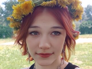 fingering camgirl TristaBordonaro