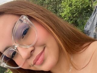 nude camgirl photo VannesaAlvernia