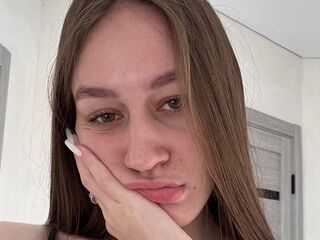 live teaser cam VeraScott
