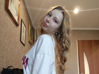 hot cam girl fingering VictoriaAdel