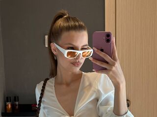 camwhore ViolettaDarling