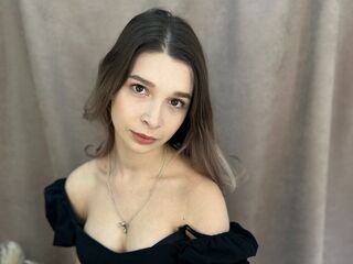 dity cam show WandaHearing