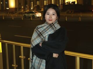 hot cam girl masturbating with vibrator WangFei