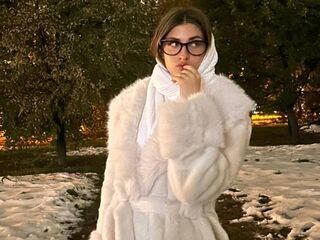 sex cam YukoHazer