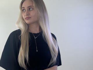 fingering girl ZoilaCliffe