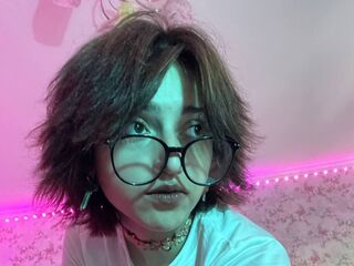 cam whore ZoilaFroman