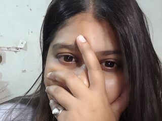 free chat room ZubiaKhan
